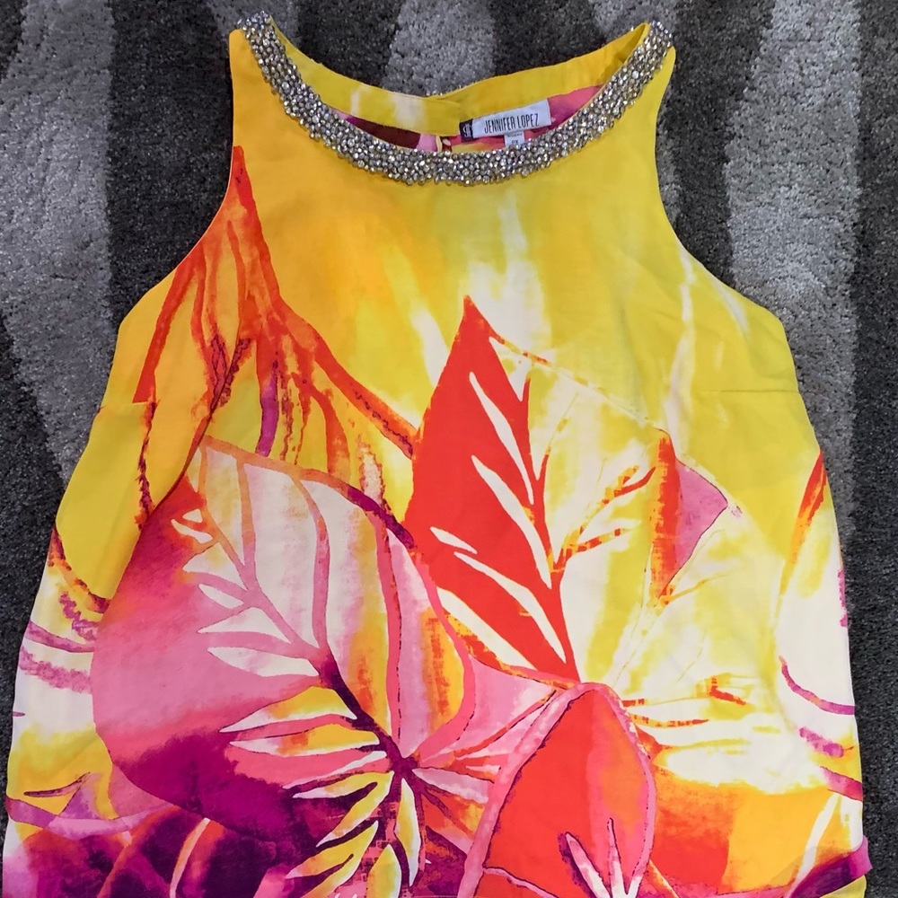 Jennifer Lopez Size: 0X Sleevless Blouse